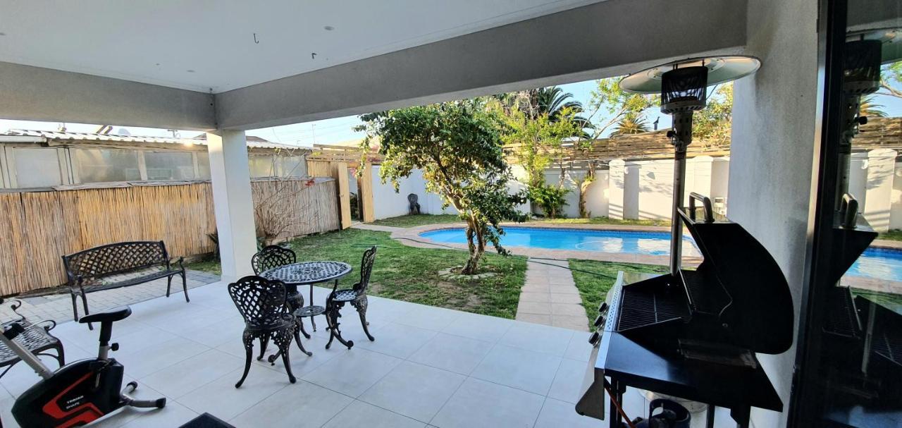 Villa Parisienne Modern Guest House Кейптаун Екстериор снимка